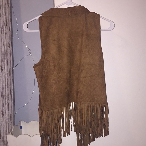 Fun brown vest! - Picture 2 of 2